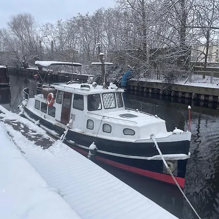 Gemuetliches Wohnschiff *